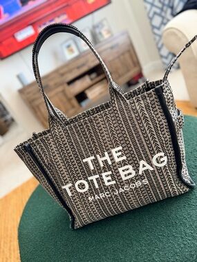 Marc Jacobs Two-Tone Logo Jacquard Tote in Black and White